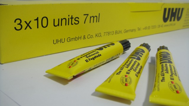 Lem-Cair-UHU-7ml-Sarana-Sukses-ATK (1)